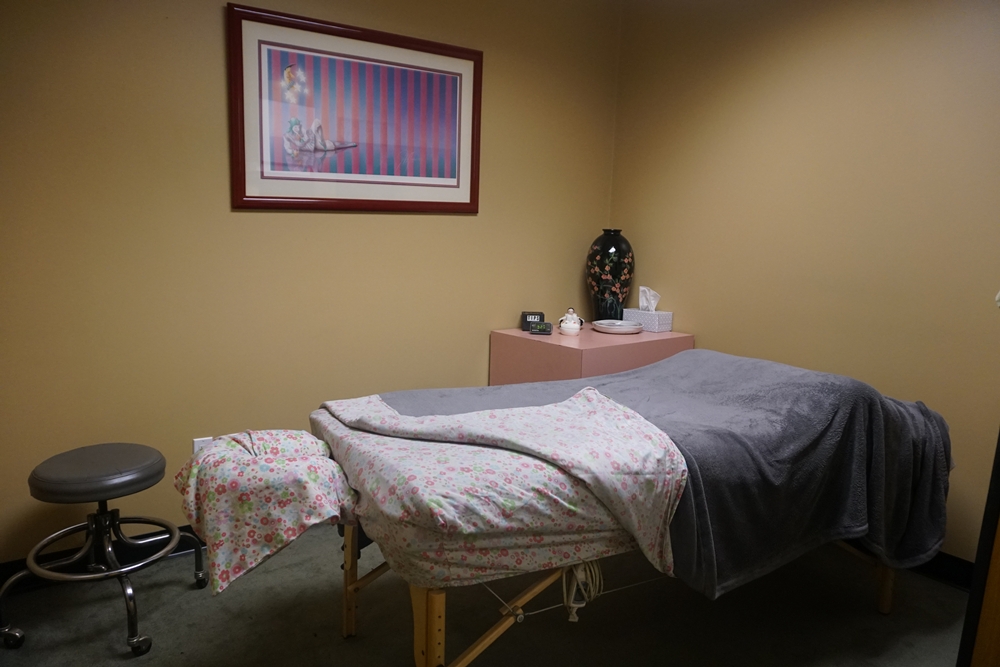 Massage Therapy Image, Olympic Chiropractic, West Los Angeles,  CA
